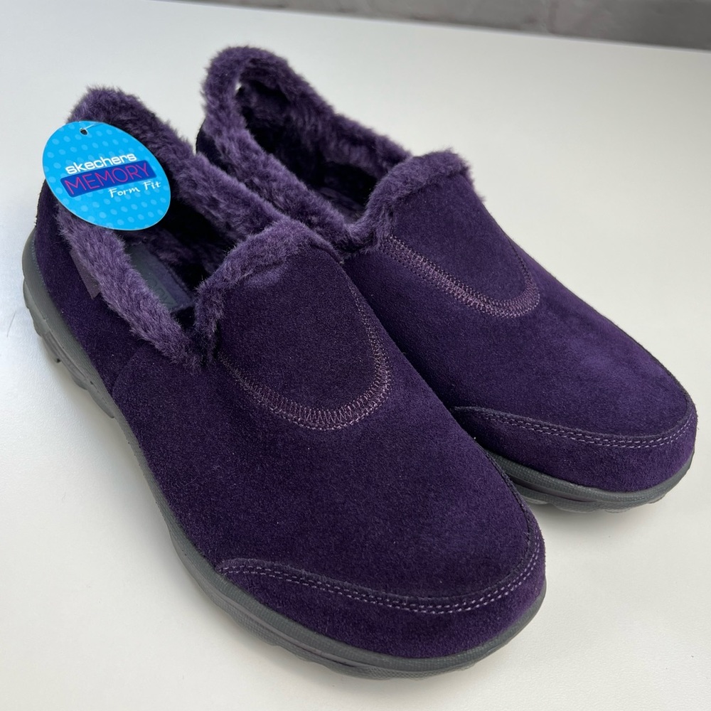 BRAND NEW  Sketchers Go Walk Comfy Purple Suede Faux Fur Lined Slip On Shoe 9M